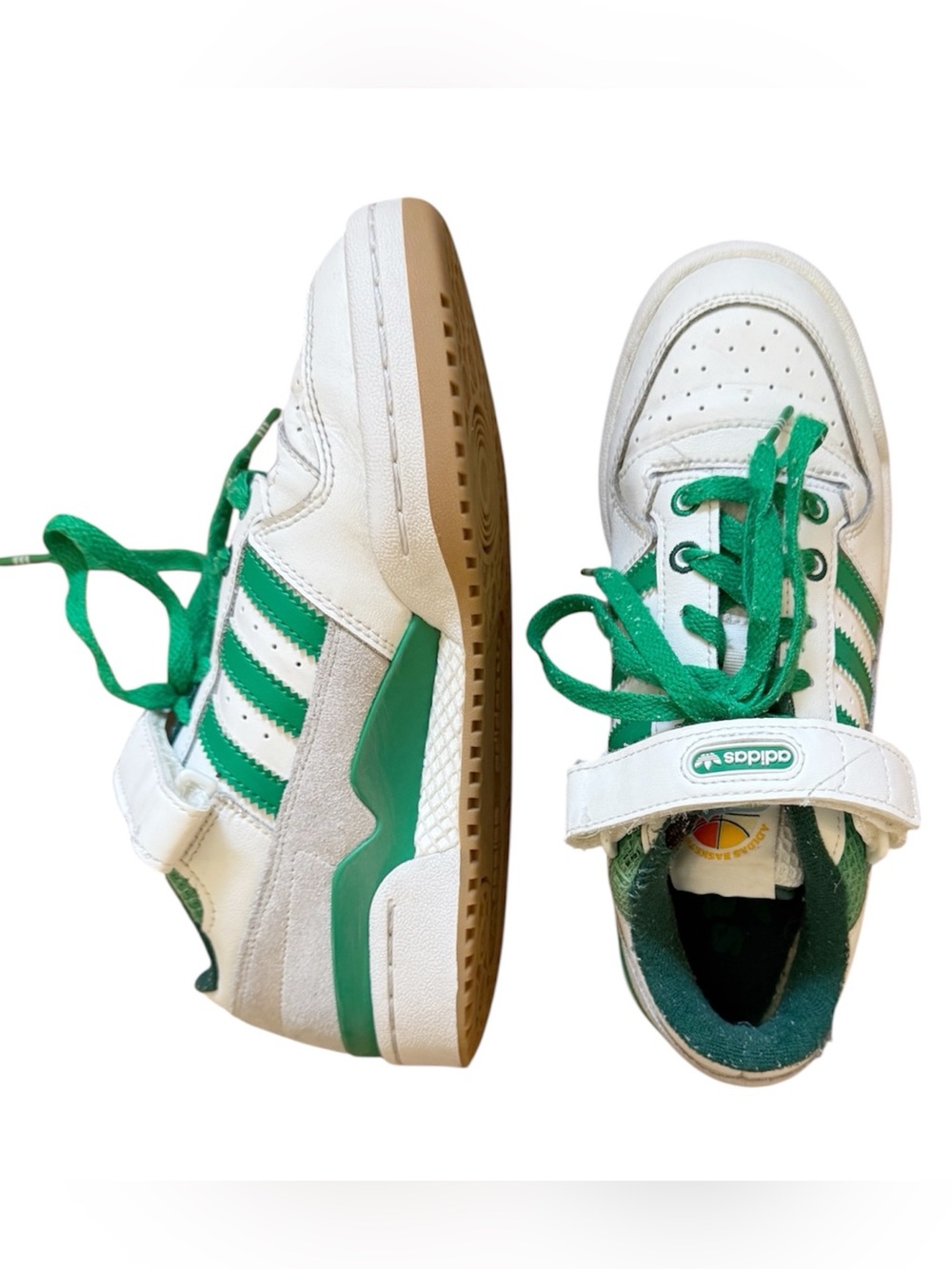 adidas | Boys Forum Sneakers White Green Gum Sole Velcro Strap Size 5.5